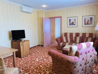 Гостиница Славянка Челябинск Двухкомнатный люкс (Suite Superior)-16