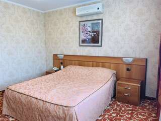 Гостиница Славянка Челябинск Двухкомнатный люкс (Suite Superior)-15