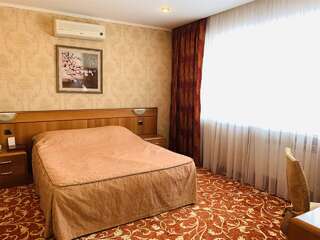 Гостиница Славянка Челябинск Двухкомнатный люкс (Suite Superior)-4